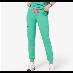 ISO!! XS Figs Surgical Green Zamora